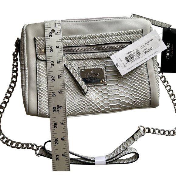 Nicole Miller Faux Snakeskin “Tess” Gray Crossbody Bag With Chain Strap - Picture 7 of 9